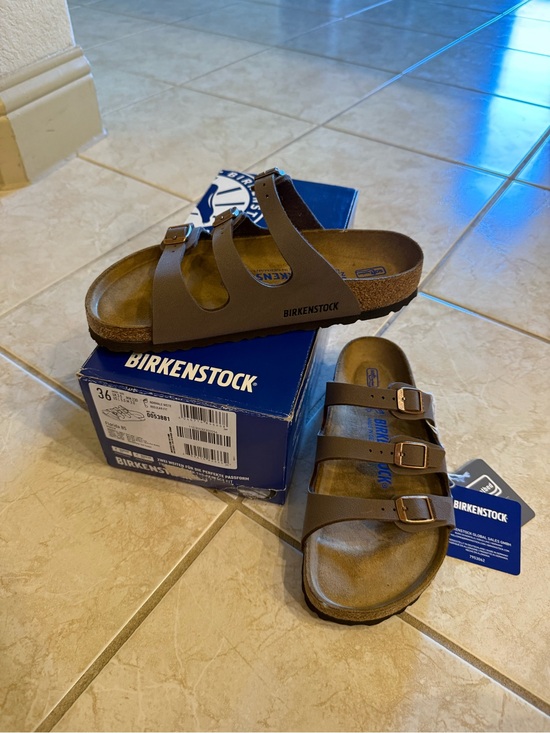 Birkenstock Shoes - Birkenstock Florida mocca NWT size 36